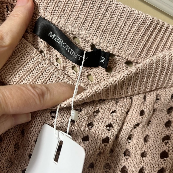 NWT Beige Mauve Knit Crochet Swimsuit Cover-Up Skirt Size Medium Boho Beachwear - Picture 8 of 9